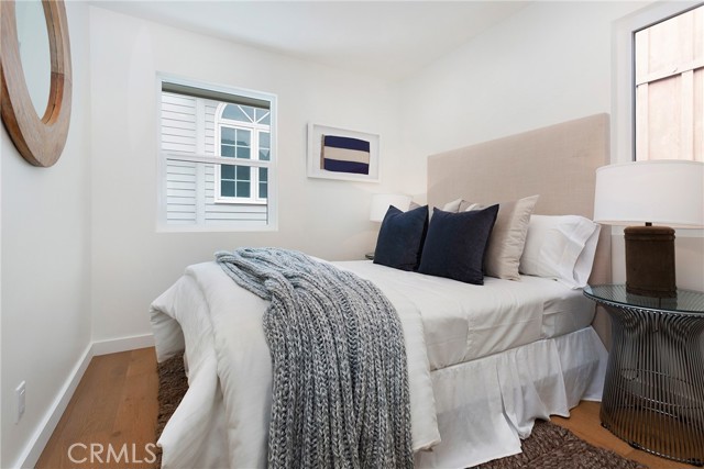 Detail Gallery Image 9 of 9 For 608 1/2 Acacia Ave, Corona Del Mar,  CA 92625 - 2 Beds | 1 Baths