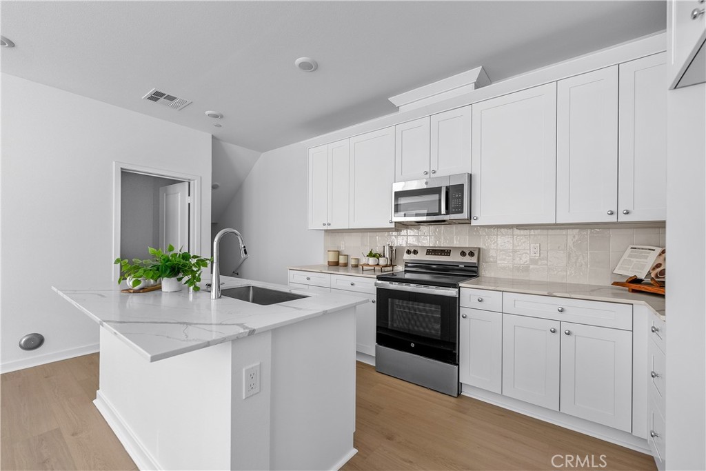 1/2 N Sepulveda Blvd. #4