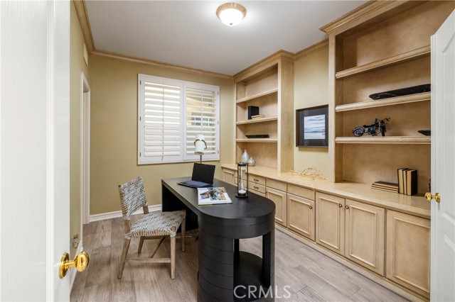 Detail Gallery Image 14 of 45 For 6471 Frampton Cir, Huntington Beach,  CA 92648 - 5 Beds | 4/1 Baths