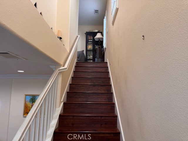 Detail Gallery Image 11 of 34 For 17423 Smoke Tree, Canyon Country,  CA 91387 - 4 Beds | 3 Baths