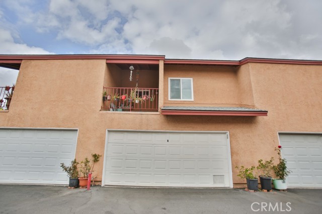 Detail Gallery Image 3 of 30 For 3900 W Hazard Ave #B,  Santa Ana,  CA 92703 - 2 Beds | 2/1 Baths