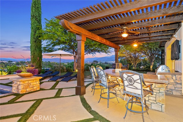 33260 Susan Grace Court, Temecula CA: https://media.crmls.org/medias/e752b149-e93d-4d75-899a-5d3672808f80.jpg
