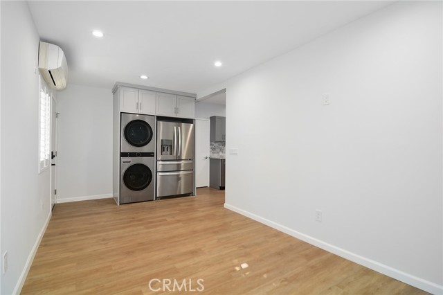 Detail Gallery Image 8 of 16 For 22313 Mobile St, Woodland Hills,  CA 91303 - 1 Beds | 1 Baths