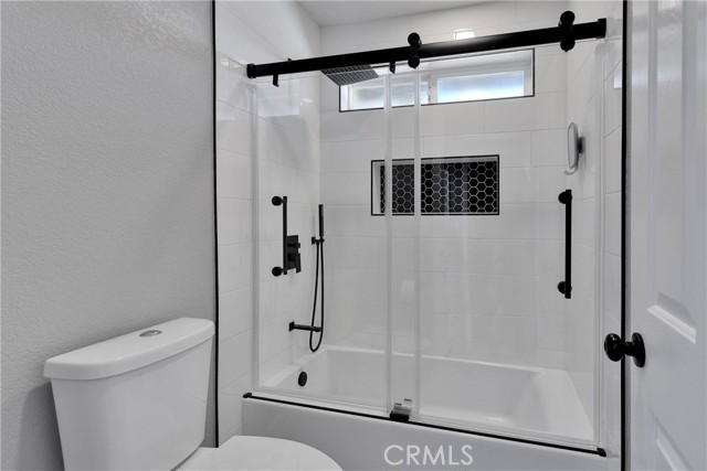 Detail Gallery Image 34 of 69 For 11844 Jenny St, Oak Hills,  CA 92344 - 4 Beds | 2/1 Baths