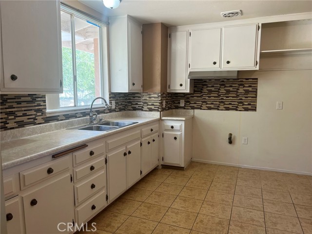 16201 Chestnut Street, Hesperia, CA, 92345 16201 Chestnut Street, Hesperia, CA, 92345