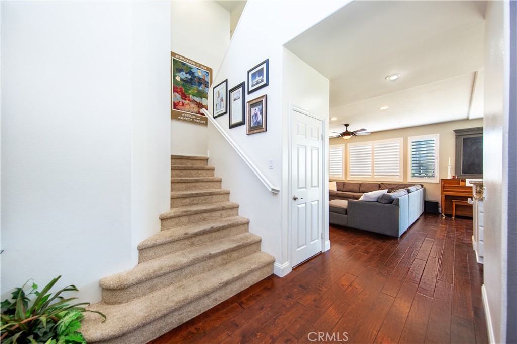 E7574F34 Ce17 413D 8762 6F992C18Aa98 25313 Rolling Greens Way, Saugus, Ca 91350 &Lt;Span Style='BackgroundColor:transparent;Padding:0Px;'&Gt; &Lt;Small&Gt; &Lt;I&Gt; &Lt;/I&Gt; &Lt;/Small&Gt;&Lt;/Span&Gt;