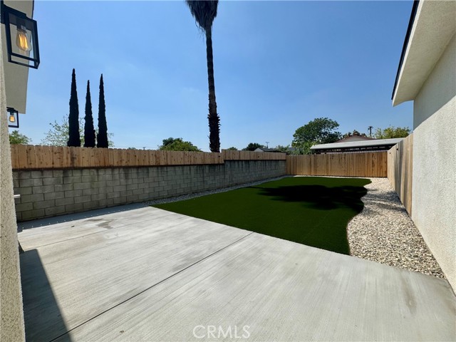 13931 Aztec Street, Sylmar CA: https://media.crmls.org/medias/e757aada-0808-422c-8c33-2638e32d3f81.jpg