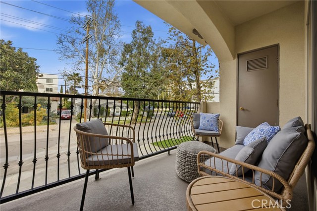 Detail Gallery Image 14 of 32 For 4805 Bellflower #107,  North Hollywood,  CA 91601 - 2 Beds | 2 Baths