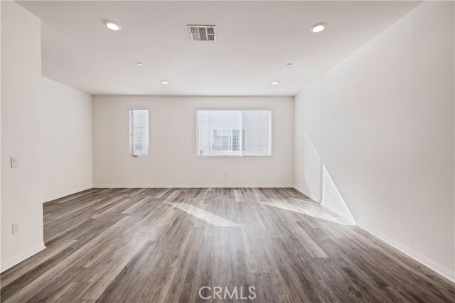 Detail Gallery Image 6 of 54 For 14424 Lily Ln #5,  Gardena,  CA 90247 - 3 Beds | 3/1 Baths