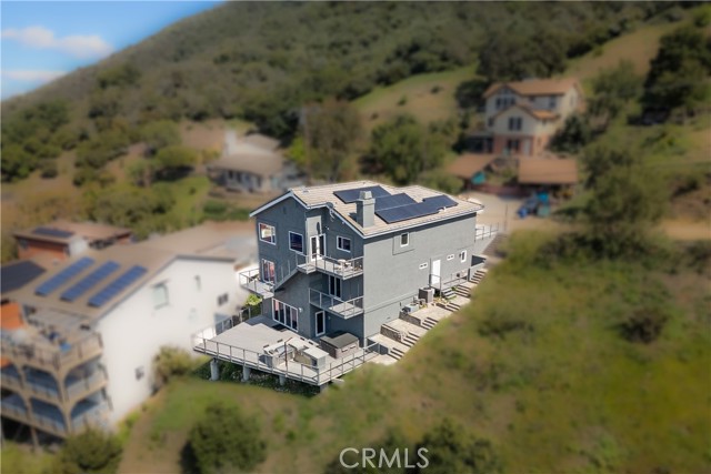 Detail Gallery Image 2 of 40 For 561 S Ventu Park Rd, Newbury Park,  CA 91320 - 5 Beds | 5 Baths