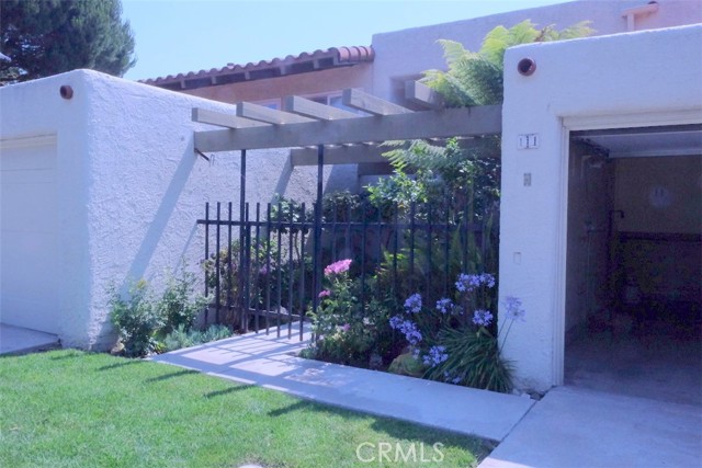 11 Cottonwood Circle, Rolling Hills Estates, California 90274, 2 Bedrooms Bedrooms, ,3 BathroomsBathrooms,Residential,Sold,Cottonwood,SB21154243