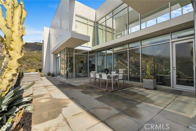 Detail Gallery Image 8 of 62 For 22581 Mansie Rd, Malibu,  CA 90265 - 4 Beds | 3/1 Baths