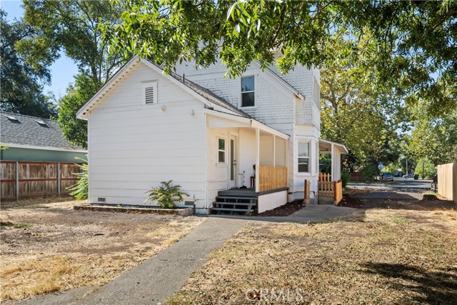 Detail Gallery Image 30 of 41 For 1309 Normal Ave, Chico,  CA 95928 - 5 Beds | 2 Baths