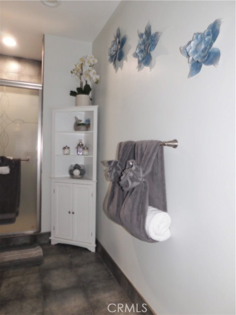 1319 S Downey Road, Los Angeles CA: https://media.crmls.org/medias/e759d525-9c20-484b-bf47-edefebad9834.jpg