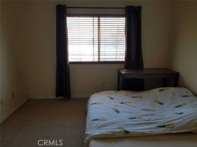 Detail Gallery Image 11 of 15 For 369 E Phillips Bld, Pomona,  CA 91766 - 3 Beds | 3 Baths