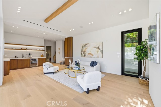 Detail Gallery Image 36 of 41 For 16782 Otsego, Encino,  CA 91436 - 6 Beds | 6/1 Baths