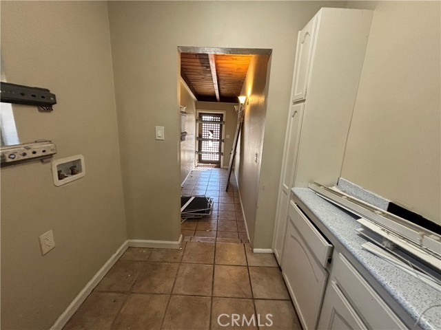 2002 112th Street, Los Angeles, California 90047, 4 Bedrooms Bedrooms, ,1 BathroomBathrooms,Single Family Residence,For Sale,112th,OC24171503