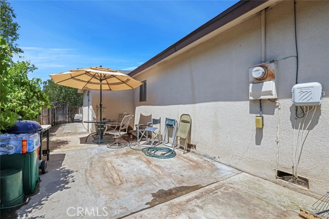 Detail Gallery Image 10 of 12 For 1721 Oxford Ave, Clovis,  CA 93612 - 3 Beds | 2 Baths