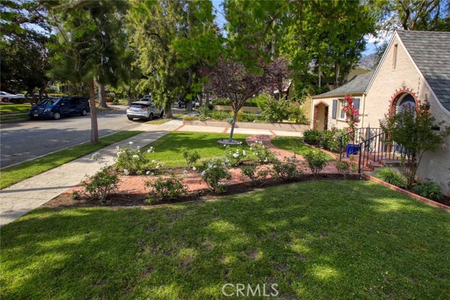1534 Idlewood Road, Glendale CA: https://media.crmls.org/medias/e75c76d1-42df-4970-8e9d-c7d069786754.jpg