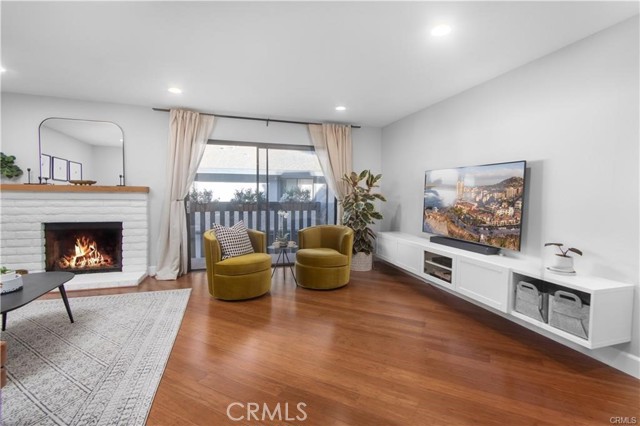 Detail Gallery Image 11 of 20 For 1801 263rd #104,  Lomita,  CA 90717 - 3 Beds | 3 Baths