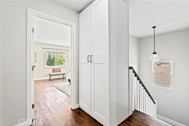 1069 Avenue D, Redondo Beach CA: https://media.crmls.org/medias/e75daf99-1cf9-4229-b821-9fe8f8784511.jpg