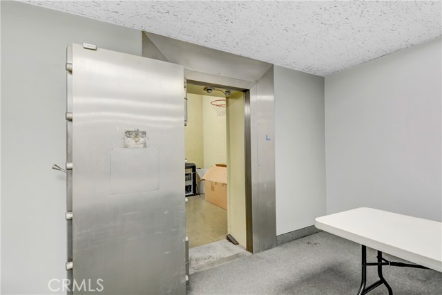 Image 45 of 57 For 401 4th Street