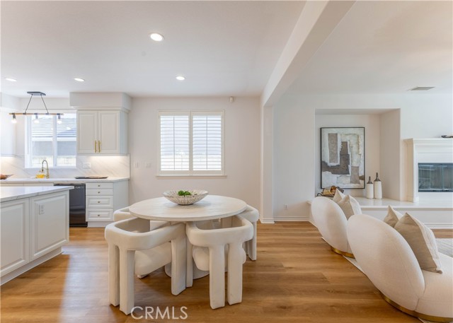 8034 E Portico, Orange CA: https://media.crmls.org/medias/e760165d-66b9-49b9-ada1-64dc70aec51b.jpg
