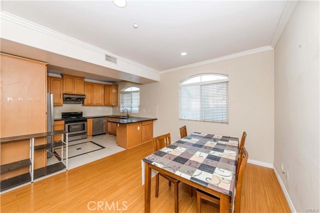 Detail Gallery Image 14 of 32 For 306 S 1st Ave #104,  Arcadia,  CA 91006 - 3 Beds | 3 Baths