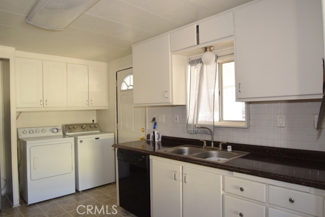 Detail Gallery Image 10 of 27 For 7425 Church St #164,  Yucca Valley,  CA 92284 - 2 Beds | 2 Baths