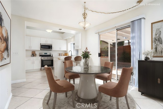 11500 Winery Drive, Fontana CA: https://media.crmls.org/medias/e76188f0-788f-4f86-9e19-4eac4b29ca88.jpg