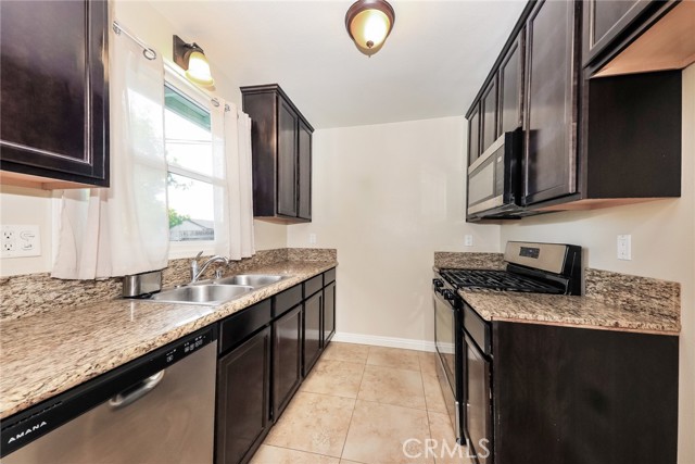 Detail Gallery Image 6 of 15 For 4765 Sunnyside, Riverside,  CA 92506 - 2 Beds | 1 Baths