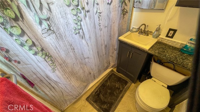 8933 Bowman Avenue, South Gate CA: https://media.crmls.org/medias/e763d359-7875-452f-a736-2c1c9add4bbe.jpg