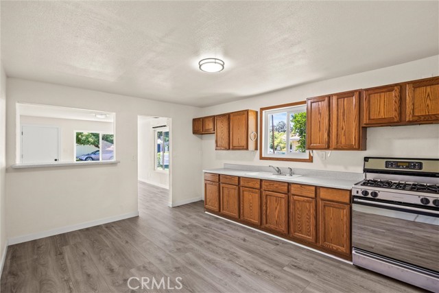 454 F St, Biggs CA: https://media.crmls.org/medias/e76474ec-7499-498f-9dc3-2dc33b1b7c7e.jpg