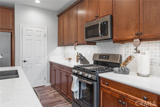 Detail Gallery Image 3 of 20 For 8705 Celebration St, Chino,  CA 91708 - 3 Beds | 2/1 Baths