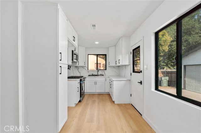 Detail Gallery Image 16 of 42 For 1433 Ashport St, Pomona,  CA 91768 - 3 Beds | 2 Baths