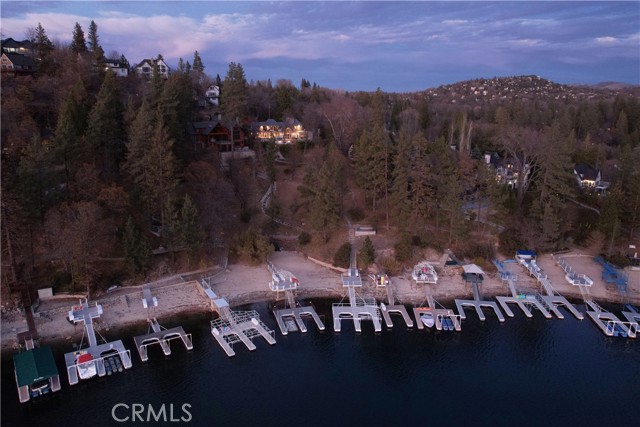 Detail Gallery Image 10 of 63 For 28175 North Shore Rd, Lake Arrowhead,  CA 92352 - 5 Beds | 5/1 Baths