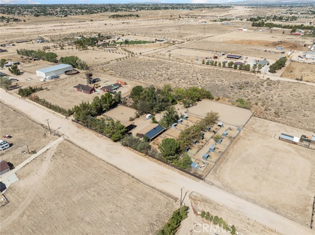 19976 Cornelian, Apple Valley CA: https://media.crmls.org/medias/e7676054-9098-493f-bdd1-48387403f4b0.jpg