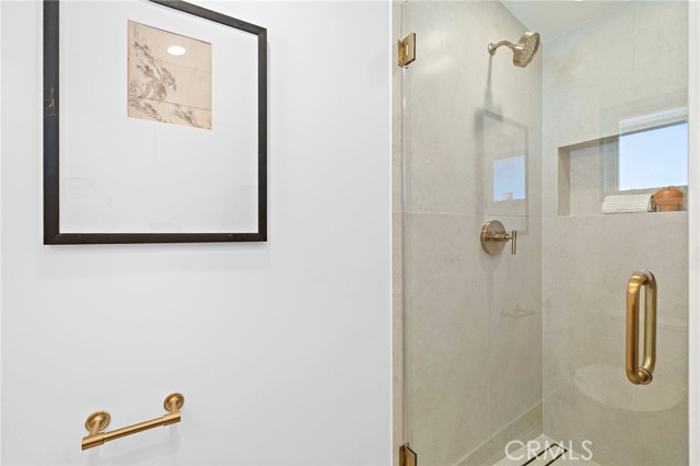Detail Gallery Image 29 of 54 For 612 1/2 Begonia, Corona Del Mar,  CA 92625 - 2 Beds | 2/1 Baths