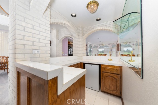 Detail Gallery Image 15 of 58 For 13259 Country Club, Victorville,  CA 92395 - 4 Beds | 3 Baths