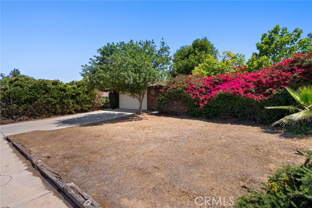 4271 Baggett Drive, Riverside CA: https://media.crmls.org/medias/e767c801-412b-4f9d-9521-fa083f013df8.jpg
