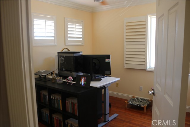 15 Tavella, Lake Forest CA: https://media.crmls.org/medias/e767ec4c-33c1-4e8f-a901-b6af29286976.jpg
