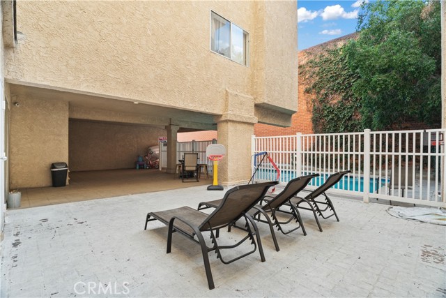 Detail Gallery Image 39 of 45 For 5135 Zelzah Ave #201,  Encino,  CA 91316 - 2 Beds | 2 Baths