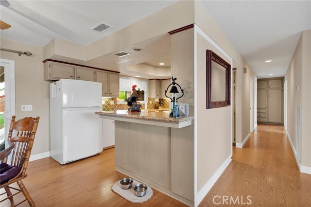 Detail Gallery Image 16 of 56 For 20115 Shoshonee, Apple Valley,  CA 92307 - 4 Beds | 2 Baths