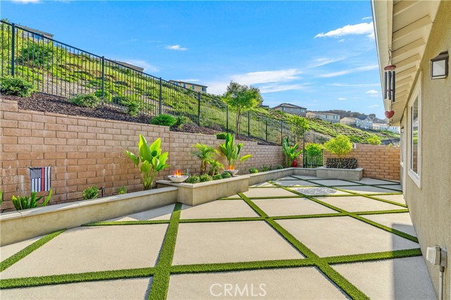 Detail Gallery Image 40 of 49 For 2720 Santa Fiora Dr, Corona,  CA 92882 - 3 Beds | 3/1 Baths