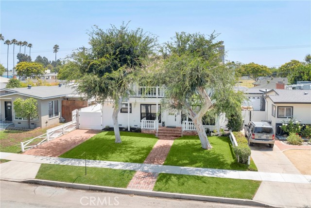 3306 San Anseline Avenue, Long Beach CA: https://media.crmls.org/medias/e769baf7-c62f-4575-9726-4b4baf578462.jpg