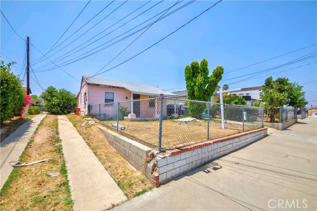 2117 Pine Street, Rosemead CA: https://media.crmls.org/medias/e76ae3ae-7a89-4e2e-bcff-487a7b5efc24.jpg