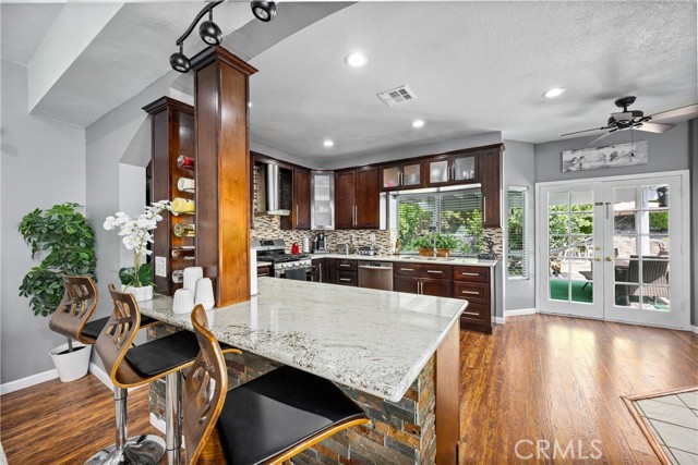 10798 Zinfandel Street, Rancho Cucamonga CA: https://media.crmls.org/medias/e76af28a-b7b6-4625-905a-7e7460efaf79.jpg
