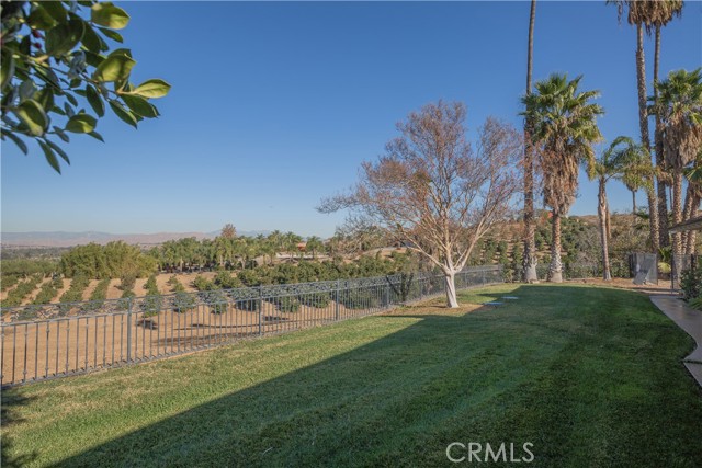 Detail Gallery Image 18 of 61 For 1525 Heather Ln, Riverside,  CA 92504 - 3 Beds | 2/2 Baths