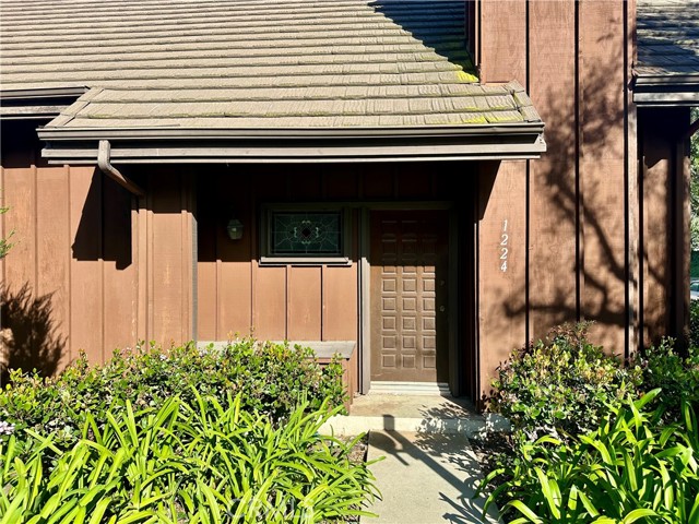 Detail Gallery Image 4 of 23 For 1224 Westmont Dr, San Pedro,  CA 90732 - 2 Beds | 2/1 Baths