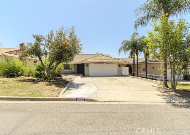 29698 Vacation Drive, Canyon Lake CA: https://media.crmls.org/medias/e76c3a21-50a9-4681-a05d-87b4bc124d79.jpg